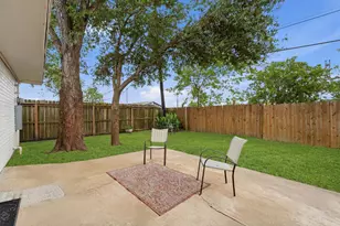 3714 Brookmeade Dr, Houston, TX 77045 - Photo 21