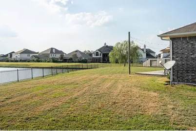 105 Montecito Court, Manvel, TX 77578 - Photo 39