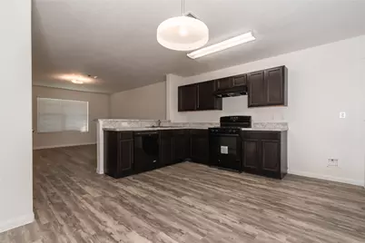 5438 Quail Cove Lane, Houston, TX 77053 - Photo 5