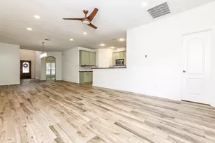 4655 Trembling Forest Ln, Houston, TX 77092 - Photo 5