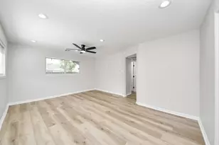 6015 McKnight St, Houston, TX 77035 - Photo 27
