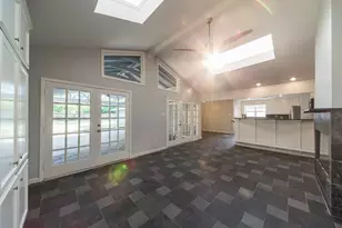 3627 Tartan Ln, Houston, TX 77025 - Photo 13