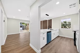 2426 Woodsdale Blvd, Houston, TX 77038 - Photo 17