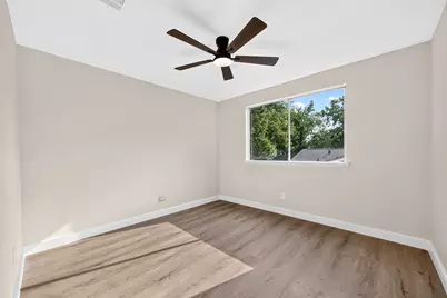 2426 Woodsdale Boulevard, Houston, TX 77038 - Photo 31