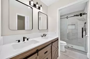 2426 Woodsdale Blvd, Houston, TX 77038 - Photo 23