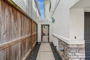 4409 Schuler St, Houston, TX 77007 - Photo 3