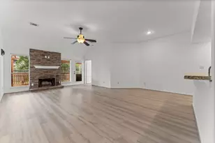 351 Fantasy Ln, Montgomery, TX 77356 - Photo 3
