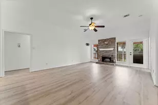 351 Fantasy Ln, Montgomery, TX 77356 - Photo 5