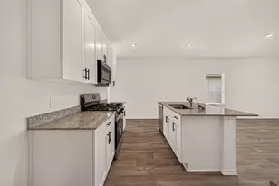 3054 Bloomsbury Ter Dr, Fulshear, TX 77441 - Photo 11