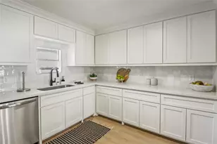 307 Avenue G, Brazoria, TX 77422 - Photo 11