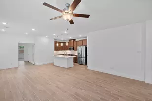 5259 Celestial Ct, Iowa Colony, TX 77583 - Photo 9