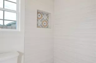 9822 Thorn St, Houston, TX 77078 - Photo 25