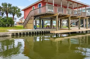 21804 Deaf P Smith Dr, Galveston, TX 77554 - Photo 25