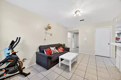 12223 Sharpview Drive, Houston, TX 77072 - Photo 11