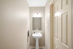 8206 Bassett St, Houston, TX 77051 - Photo 11
