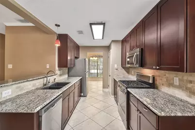5 E Willowwood Court, The Woodlands, TX 77381 - Photo 11