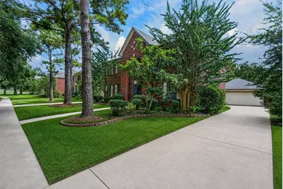 1306 N Gabriel River Circle, Sugar Land, TX 77478 - Photo 5