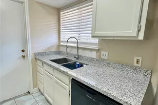 10249 Colony Ct, Houston, TX 77041 - Photo 7
