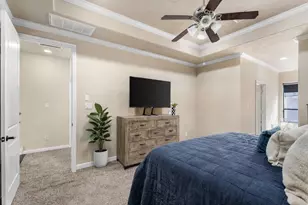 1045 W 22nd St, Houston, TX 77008 - Photo 25