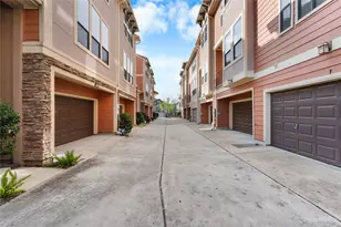 1045 W 22nd St, Houston, TX 77008 - Photo 37