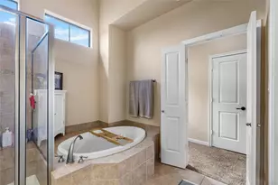 1045 W 22nd St, Houston, TX 77008 - Photo 29