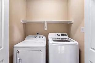 1045 W 22nd St, Houston, TX 77008 - Photo 33