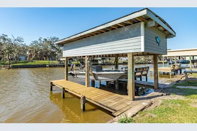 1331 Private Road 652, Sargent, TX 77414 - Photo 17