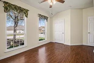 2980 Sandy Bank Ct, Pearland, TX 77581 - Photo 11