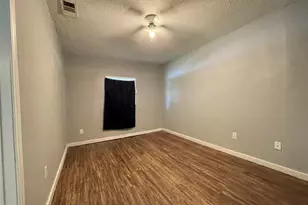 5213 Anzio Rd, Houston, TX 77033 - Photo 13