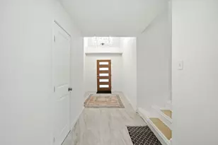 8114 Golden Trace Ct, Houston, TX 77083 - Photo 3