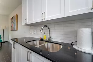 4819 Caroline St, Houston, TX 77004 - Photo 25