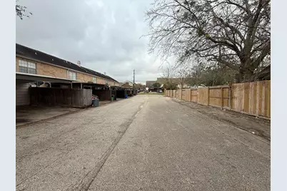 3974 Belle Park Drive #3974, Houston, TX 77072 - Photo 9