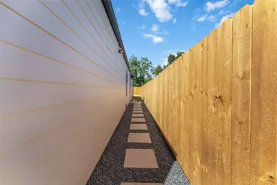 7809 Queen Street #A/B, Houston, TX 77028 - Photo 23