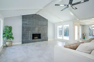 10611 Deerwood Rd, Houston, TX 77042 - Photo 13