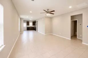 24723 Kessing Creek Ln, Houston, TX 77336 - Photo 3