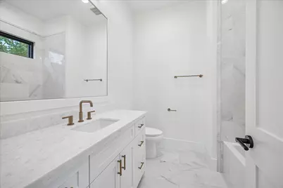 867 W 42nd Street, Houston, TX 77018 - Photo 21