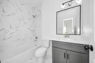 1815 Thompson St, La Marque, TX 77568 - Photo 9