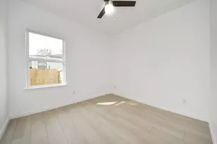 1815 Thompson St, La Marque, TX 77568 - Photo 7