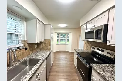 504 Raymond Street, La Marque, TX 77568 - Photo 3