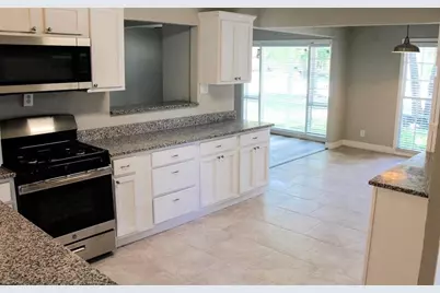 1604 Florida Street, Baytown, TX 77520 - Photo 9