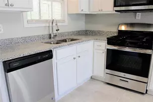 1604 Florida St, Baytown, TX 77520 - Photo 7