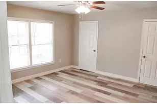 1604 Florida St, Baytown, TX 77520 - Photo 5