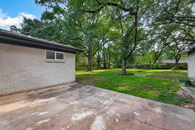 9 N Amburn Road, Texas City, TX 77591 - Photo 35