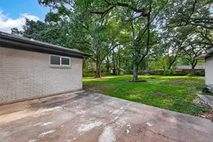 9 N Amburn Rd, Texas City, TX 77591 - Photo 35