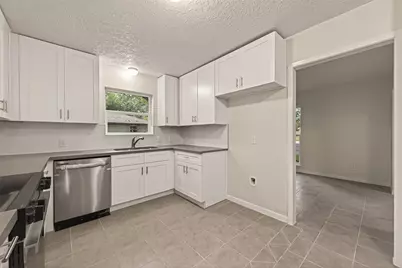 9 N Amburn Road, Texas City, TX 77591 - Photo 15