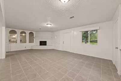 9 N Amburn Road, Texas City, TX 77591 - Photo 7
