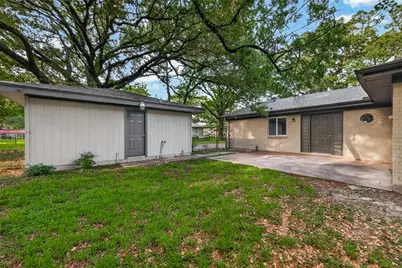 9 N Amburn Road, Texas City, TX 77591 - Photo 39