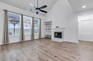 8818 Apple Mill Dr, Houston, TX 77095 - Photo 9