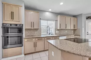 8818 Apple Mill Dr, Houston, TX 77095 - Photo 13