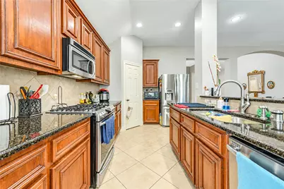 13401 Highland Lake Lane, Pearland, TX 77584 - Photo 13